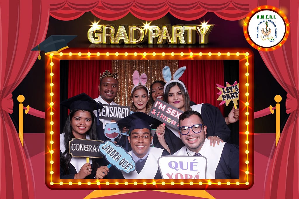 20220617_105116_065 – Photobooth para Graduaciones en Panamá – Yupibooth by Yupi Studio